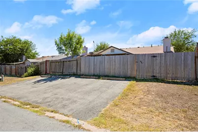 1134 Orchard Park Circle, Pflugerville, TX 78660 - Photo 10