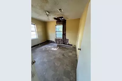 321 N Front Street, Holland, TX 76534 - Photo 4