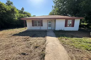 321 N Front St, Holland, TX 76534 - Photo 2
