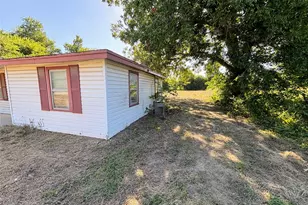 321 N Front St, Holland, TX 76534 - Photo 20