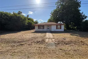 321 N Front St, Holland, TX 76534 - Photo 26