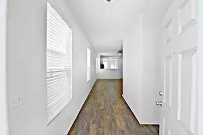 5721 Knoll Pines Pass, Austin, TX 78724 - Photo 2