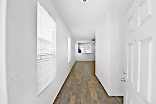 5721 Knoll Pines Pass, Austin, TX 78724 - Photo 2