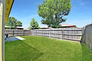 5721 Knoll Pines Pass, Austin, TX 78724 - Photo 16