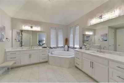 507 Barolo Cove, Lakeway, TX 78738 - Photo 18