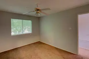 13206 Saxby Ct, Austin, TX 78729 - Photo 14