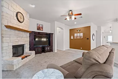 118 Wamel Way, Cedar Creek, TX 78612 - Photo 10