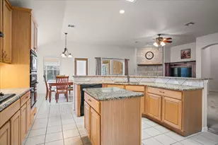 118 Wamel Way, Cedar Creek, TX 78612 - Photo 12