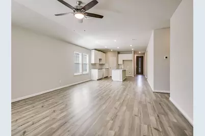 124 Sleep Hollow, Jarrell, TX 76537 - Photo 8