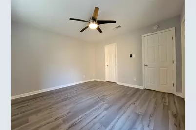 2903 Catalina #B Drive, Austin, TX 78741 - Photo 10