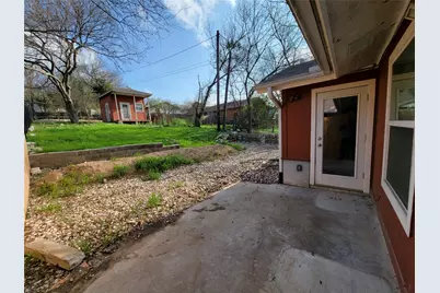 2903 Catalina #B Drive, Austin, TX 78741 - Photo 14