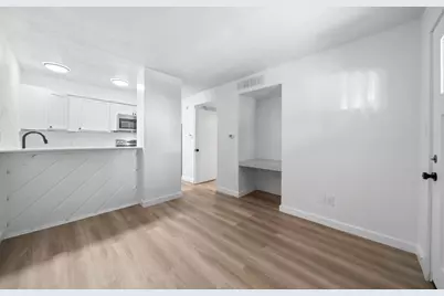 2410 Longview Street #D-101, Austin, TX 78705 - Photo 2