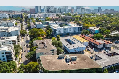 2410 Longview Street #D-101, Austin, TX 78705 - Photo 20