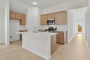 211 Hornet St, Elgin, TX 78621 - Photo 10