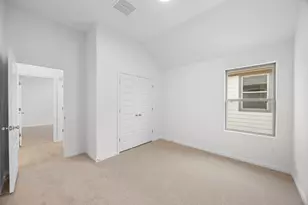 211 Hornet St, Elgin, TX 78621 - Photo 22