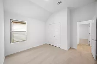211 Hornet St, Elgin, TX 78621 - Photo 20