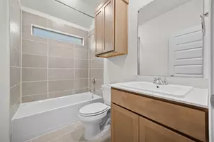 211 Hornet St, Elgin, TX 78621 - Photo 20