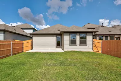 211 Hornet Street, Elgin, TX 78621 - Photo 24