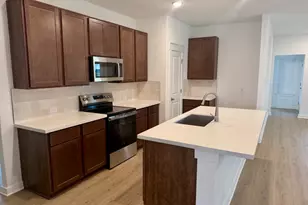 204 Seattle Slew Dr, Jarrell, TX 76537 - Photo 8