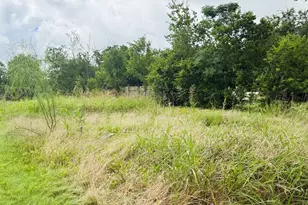 503 Maple St, Taylor, TX 76574 - Photo 1