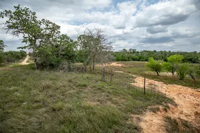 132 Roemer Lane W, Floresville, TX 78114 - Photo 32