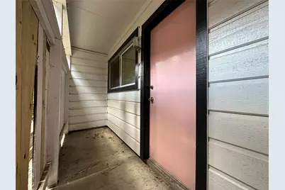301 W 29th Street #D307, Austin, TX 78705 - Photo 2