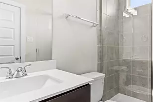 412 Hortus Dr, Kyle, TX 78640 - Photo 16
