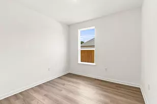 129 Adlai Ave, Georgetown, TX 78633 - Photo 18