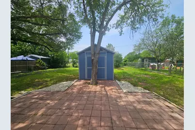 1401 Trinity Street, Lockhart, TX 78644 - Photo 26