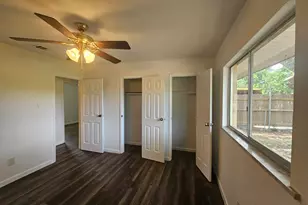 1401 Trinity St, Lockhart, TX 78644 - Photo 10