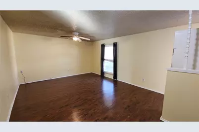 208 N Vanderveer Street #4, Burnet, TX 78611 - Photo 4