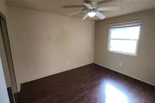 208 N Vanderveer St, Burnet, TX 78611 - Photo 10