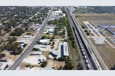 1018 W 1st Street, Taylor, TX 76574 - Photo 14