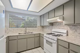8105 S 1st St, Austin, TX 78748 - Photo 30