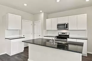 13801 Ryan Range Ln, Elgin, TX 78621 - Photo 10