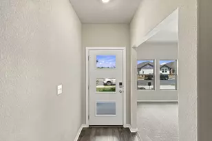 13801 Ryan Range Ln, Elgin, TX 78621 - Photo 8