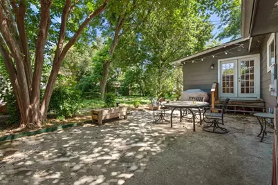 5711 Chesterfield Avenue, Austin, TX 78752 - Photo 22