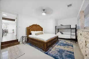 604 Pressler St, Austin, TX 78703 - Photo 14