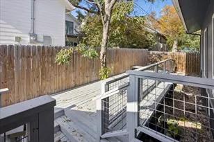 604 Pressler St, Austin, TX 78703 - Photo 22