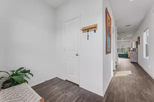 209 Ehrlich St, Kyle, TX 78640 - Photo 6