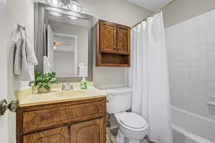 8806 Springmail Units A and B Circle, Austin, TX 78729 - Photo 22