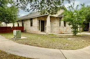 4718 Madrid Dr, Georgetown, TX 78628 - Photo 2