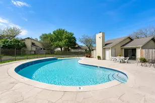 512 Eberhart Ln, Austin, TX 78745 - Photo 20