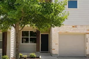 512 Eberhart Ln, Austin, TX 78745 - Photo 2