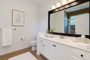 512 Eberhart Ln, Austin, TX 78745 - Photo 12