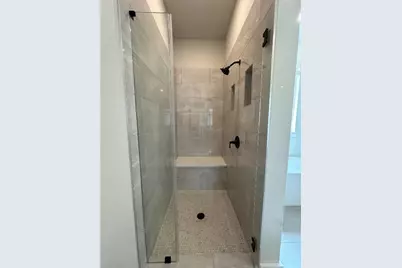 305 E Luna Blue Lane, Jarrell, TX 76537 - Photo 8