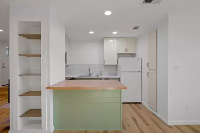 6300 Lakeshore Drive, Lago Vista, TX 78645 - Photo 20