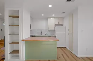 6300 Lakeshore Dr, Lago Vista, TX 78645 - Photo 20