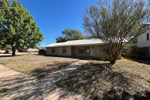 8709 Donna Gail Dr, Austin, TX 78757 - Photo 1
