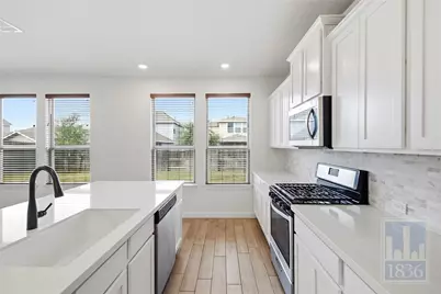 8309 Greyhawk Cove, Austin, TX 78744 - Photo 12